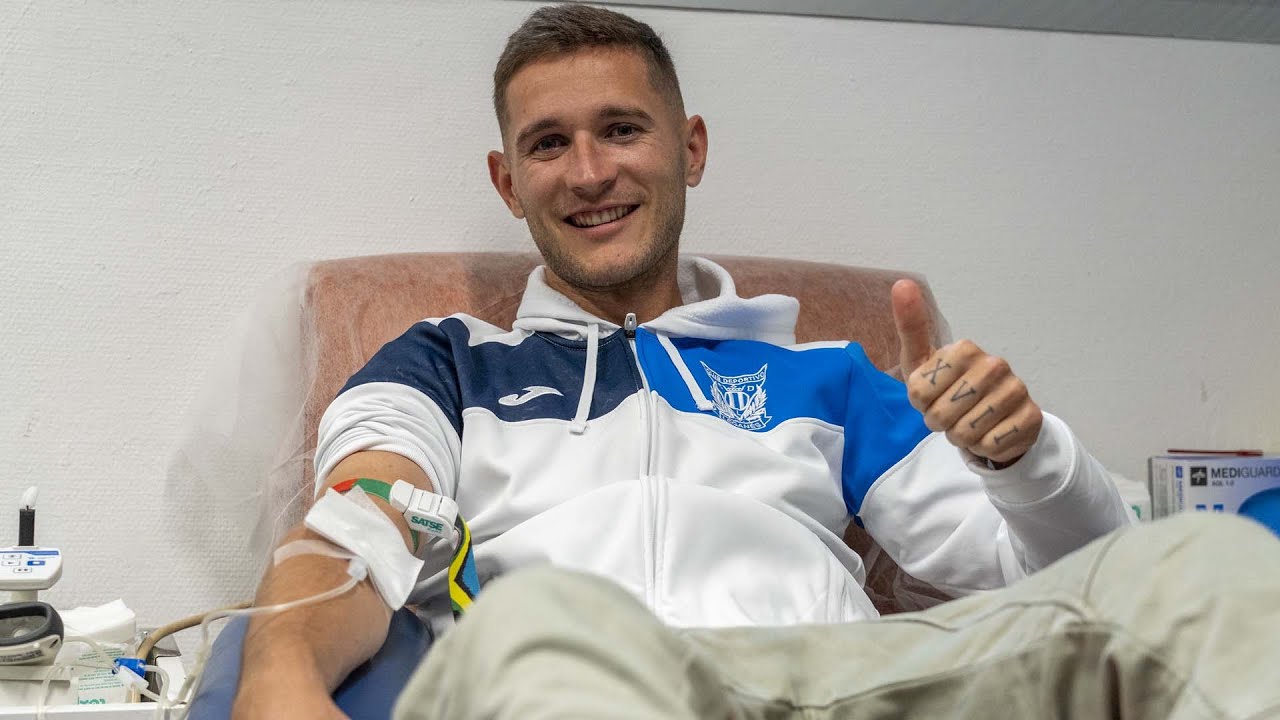 📹 El C.D. Leganés visita el Hospital Severo Ochoa para promocionar el Maratón de Donación de Sangre
