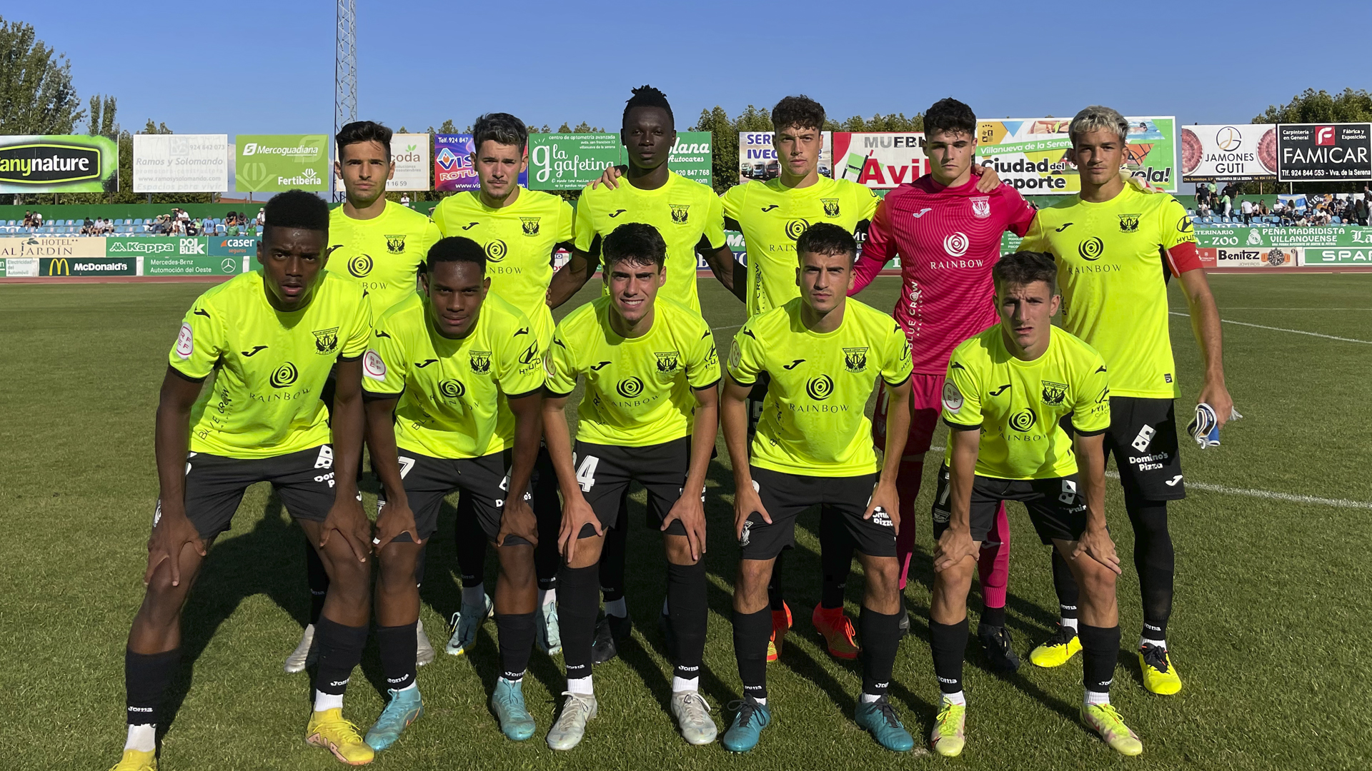 BUFANDA FUTBOL DEL EQUIPO DE EXTREMADURA C.F VILLANOVENSE COTIZADA